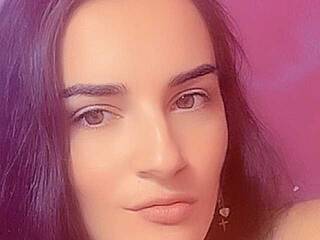 צ'אט וידאו ארוטי Maya101