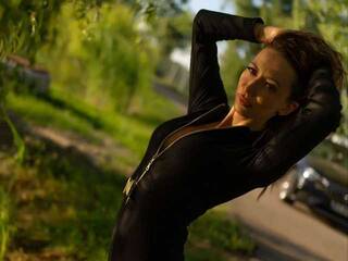 צ'אט וידאו ארוטי MayaHipnoteyes