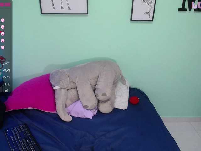 צילומי מסך משודרים Mayajohnson1