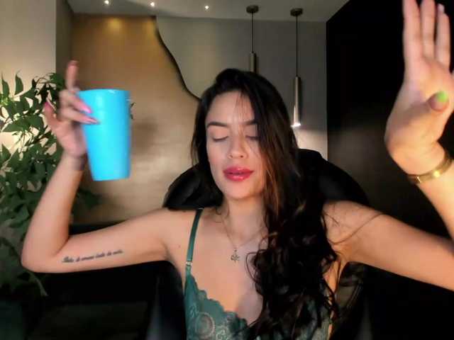 צילומי מסך משודרים MayaRivera