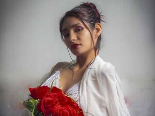 צ'אט וידאו ארוטי MayBakary