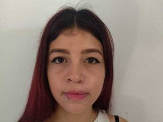 צ'אט וידאו ארוטי MayBakir