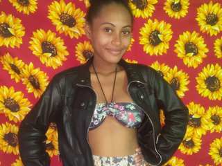 צ'אט וידאו ארוטי Mayrah1