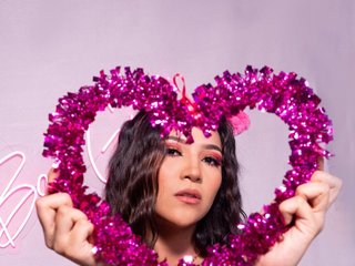 צ'אט וידאו ארוטי megan-lee1