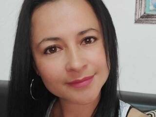 צ'אט וידאו ארוטי MEGAN1001