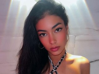 צ'אט וידאו ארוטי megan110