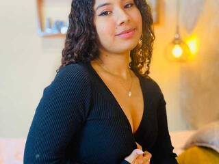 צ'אט וידאו ארוטי meganhill-1