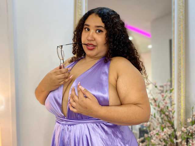 תמונה של הפרופיל MegannBoobs