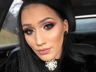 צ'אט וידאו ארוטי Meghan-Riley