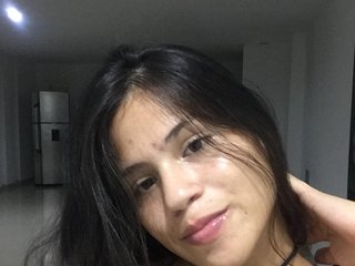 צ'אט וידאו ארוטי MelanieFerell