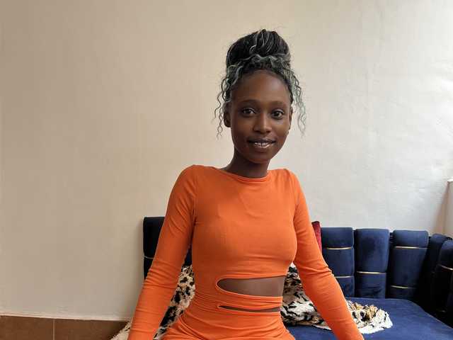 תמונה של הפרופיל Melaninebonyxxx