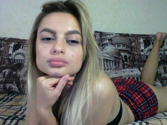 תמונות MelanyMoon MelanyMoon: I will release 100 tokens to the freedom of the twins, I will free myself from 50 shorts, panties will fly off for 200, if you want more - privat, or 300 tokens