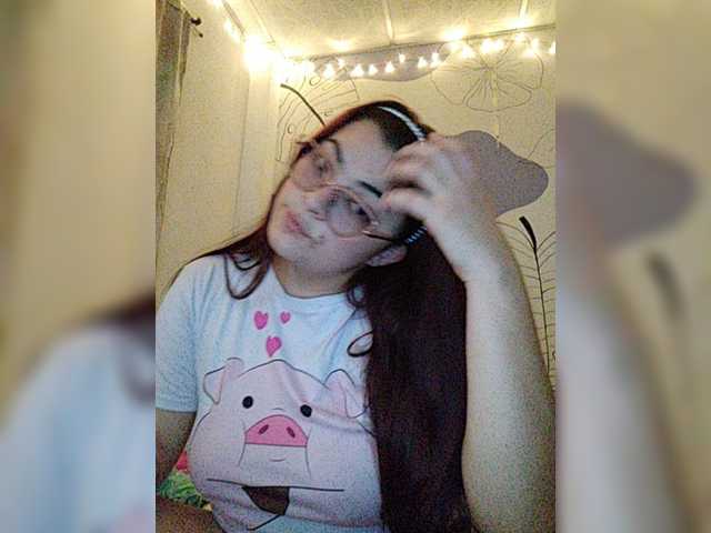 צילומי מסך משודרים MeliAdams