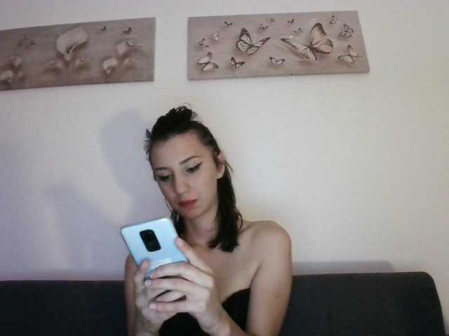 תמונות Melisa2021 hello i am MELISSA I'M NEW HERE voglio divertirmi con voi sono tutta da scoprire