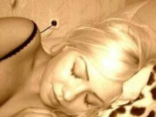 צ'אט וידאו ארוטי mellllany