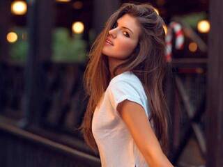 צ'אט וידאו ארוטי MelodyDean