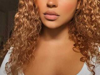 צ'אט וידאו ארוטי MelSaunders