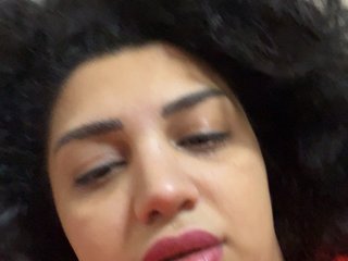 צ'אט וידאו ארוטי Meri-m