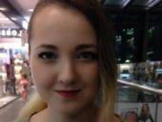 צ'אט וידאו ארוטי merilee