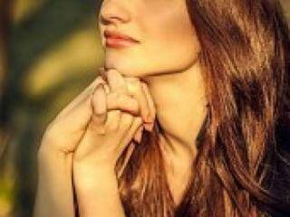 צ'אט וידאו ארוטי merivia