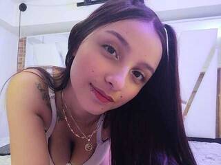 צ'אט וידאו ארוטי Mia-Brown