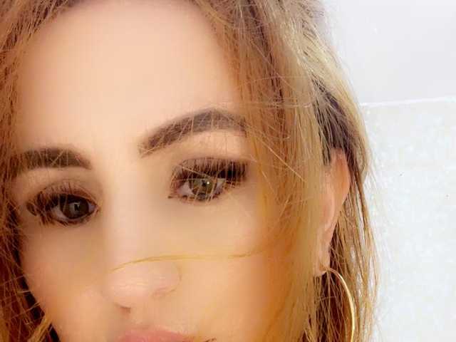 תמונה של הפרופיל mia-lourence
