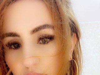 צ'אט וידאו ארוטי mia-lourence