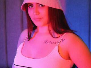 צ'אט וידאו ארוטי Mia-Monroe