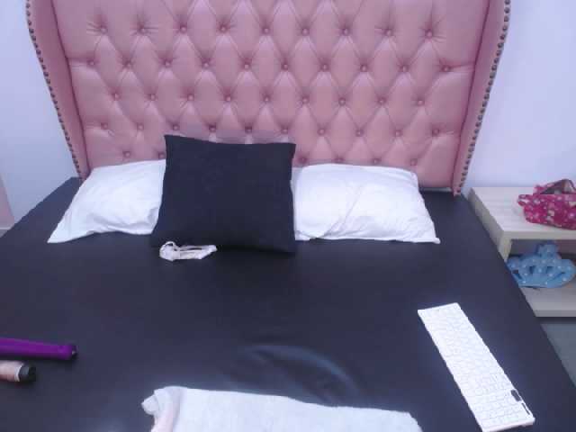 צילומי מסך משודרים Mia-simons