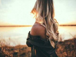 צ'אט וידאו ארוטי Miaa-Lovee-