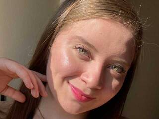 צ'אט וידאו ארוטי MiaaCeleste