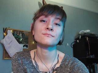 צ'אט וידאו ארוטי MiaAsakura