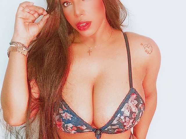 תמונה של הפרופיל MiaBigBoobs