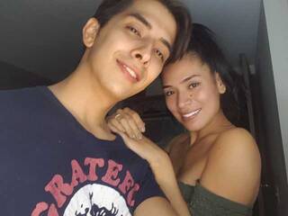 צ'אט וידאו ארוטי MiaEthan