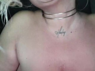 צ'אט וידאו ארוטי Miameya