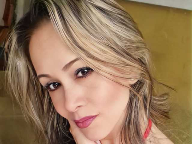 תמונה של הפרופיל miasirenlive