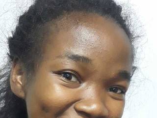 צ'אט וידאו ארוטי Michelinea