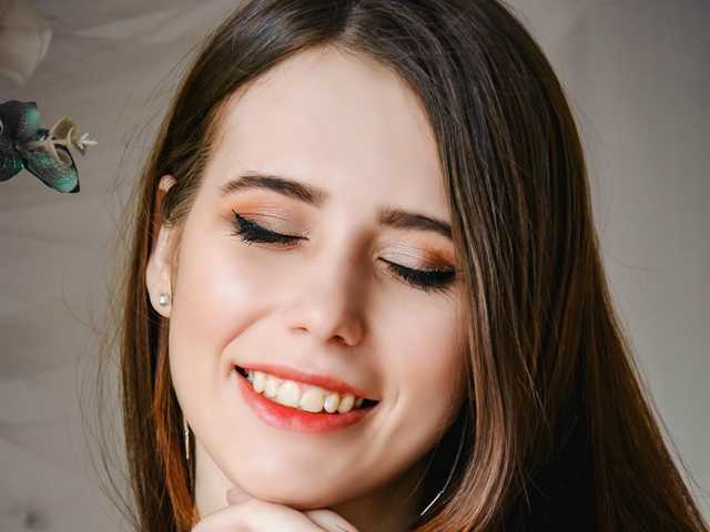 תמונה של הפרופיל MikaMoonn1