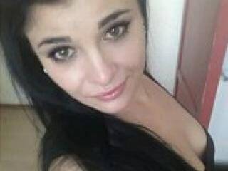 צ'אט וידאו ארוטי mikasheik