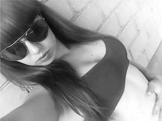 צ'אט וידאו ארוטי mikijewel