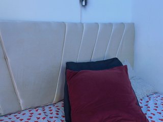 צ'אט וידאו ארוטי mikoto-urab