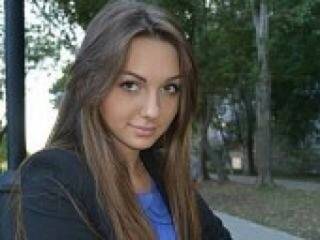 צ'אט וידאו ארוטי milademya