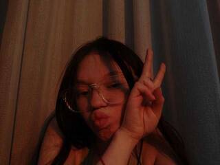 צ'אט וידאו ארוטי Milakha