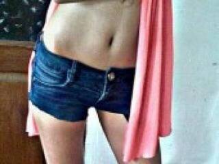 צ'אט וידאו ארוטי milanikel