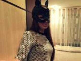 צ'אט וידאו ארוטי milenahot1