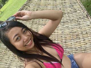 צ'אט וידאו ארוטי million-dollar-boobs