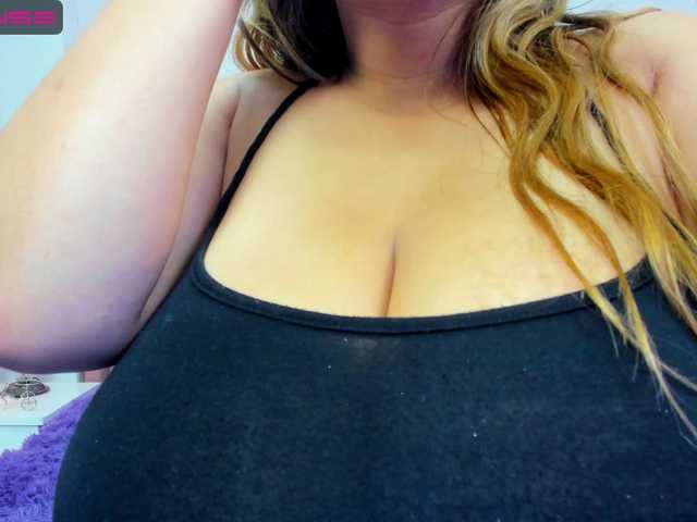 תמונות MillyHerder Hello guys welcome to my room #slave #mistress #bigboobs #spitboobs #anal #playpussy #18 #chubby #fuckmachine