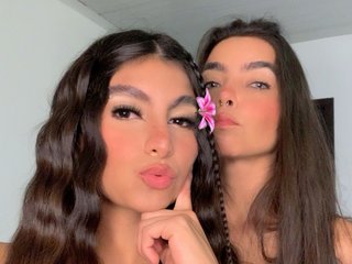 צ'אט וידאו ארוטי millyxnicoll1