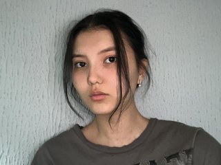 צ'אט וידאו ארוטי MinaHin