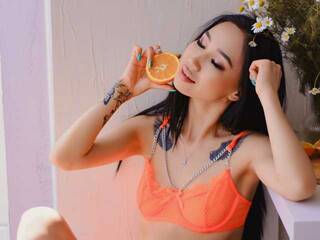 צ'אט וידאו ארוטי MinaKkoyo